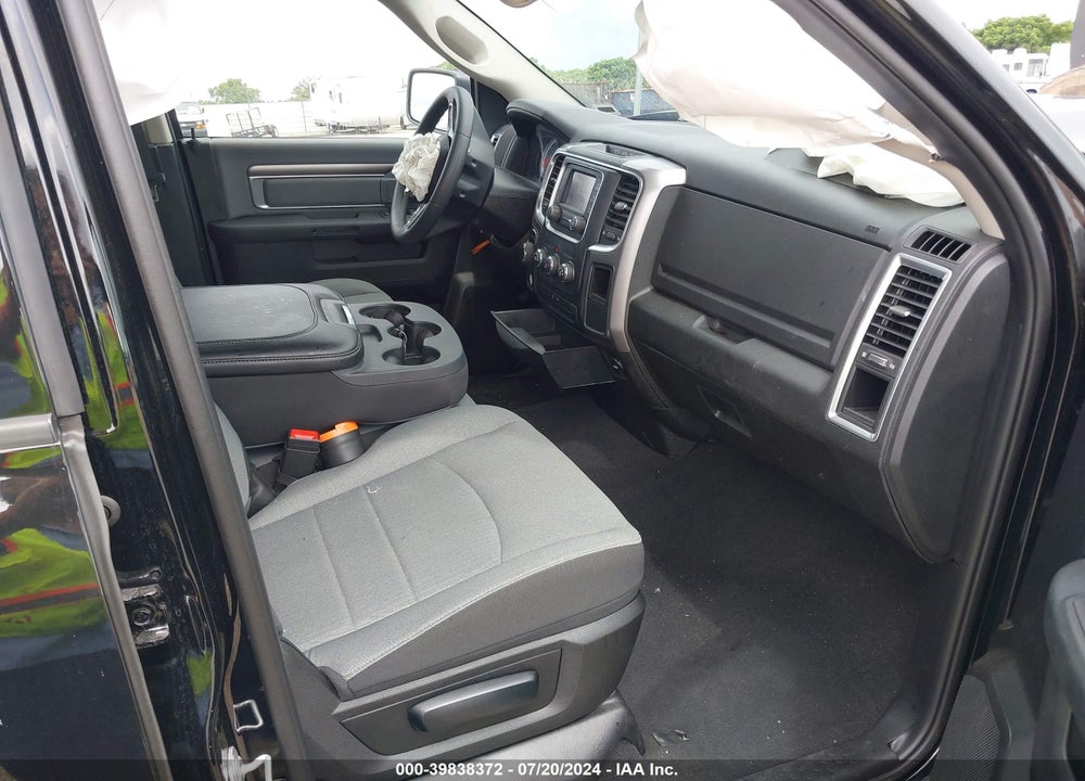 2024 RAM 1500 CLASSIC SLT QUAD CAB 4X2 6'4 BOX VIN: 1C6RR6GG0RS123034
