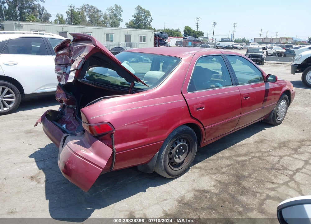 1998 TOYOTA CAMRY LE VIN: JT2BG22K5W0216829