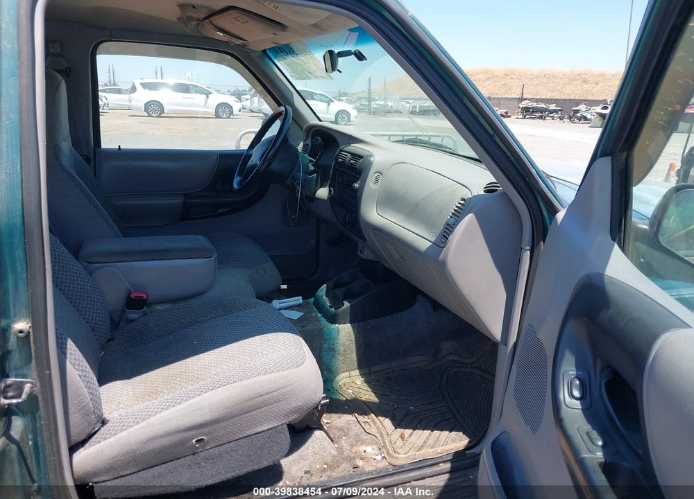 1998 FORD RANGER VIN: 1FTYR14X7WPA68043