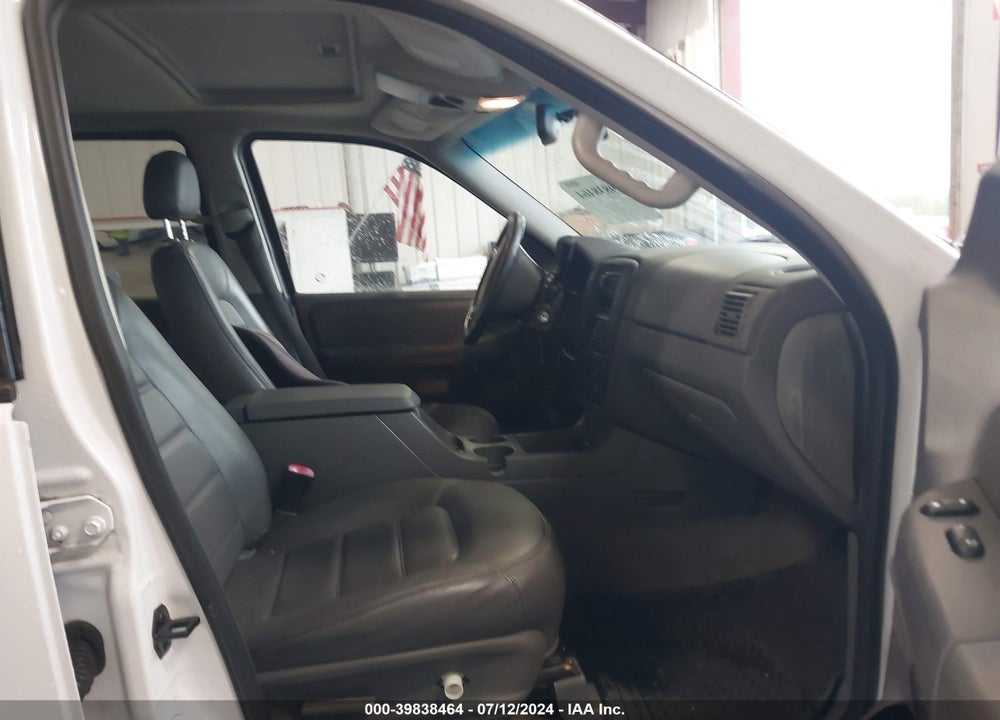 2002 FORD EXPLORER XLT VIN: 1FMZU73W82ZC77977