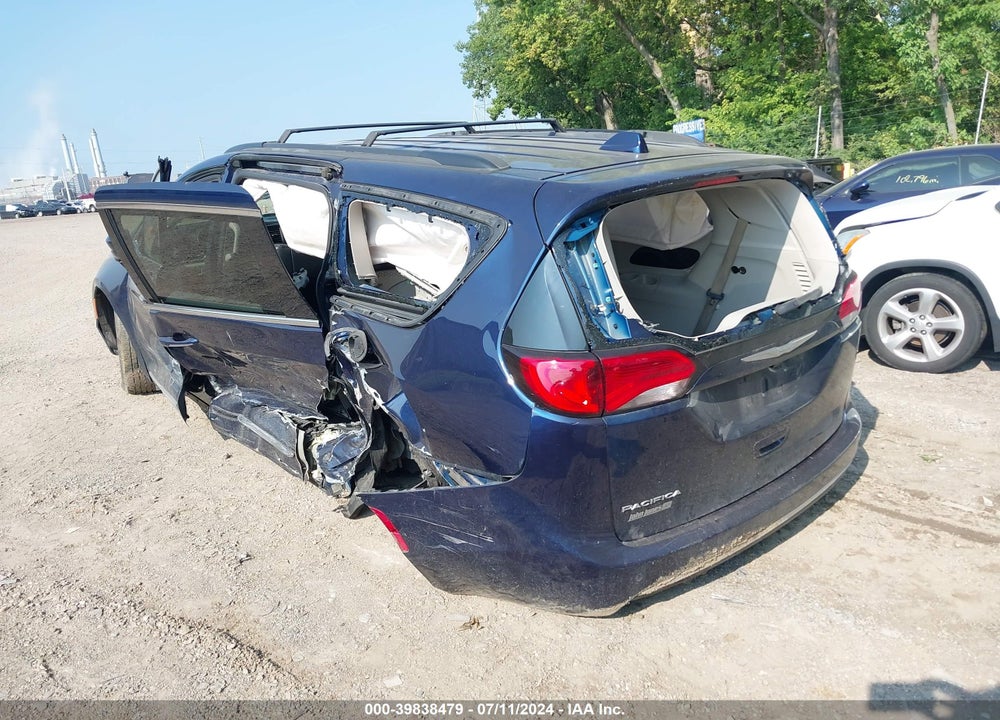 2017 CHRYSLER PACIFICA TOURING L VIN: 2C4RC1BG7HR705944