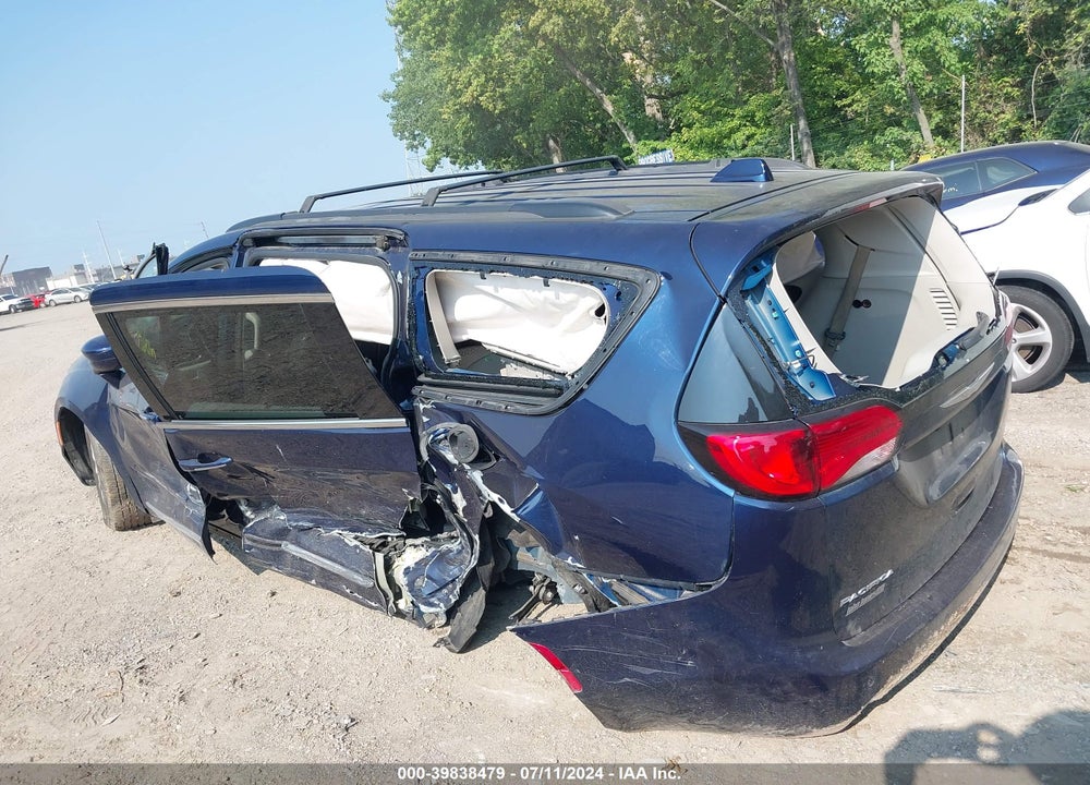 2017 CHRYSLER PACIFICA TOURING L VIN: 2C4RC1BG7HR705944