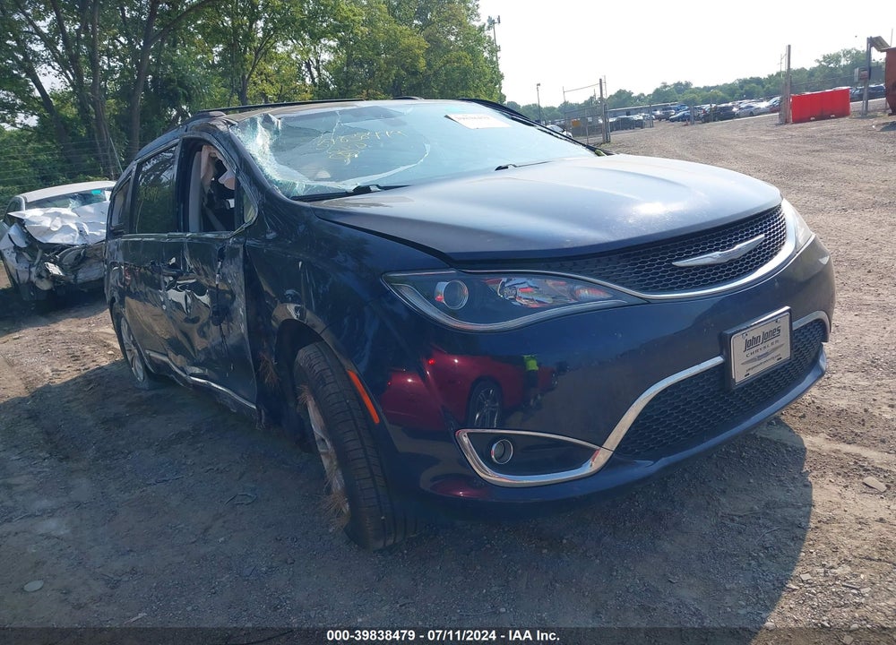 2017 CHRYSLER PACIFICA TOURING L VIN: 2C4RC1BG7HR705944