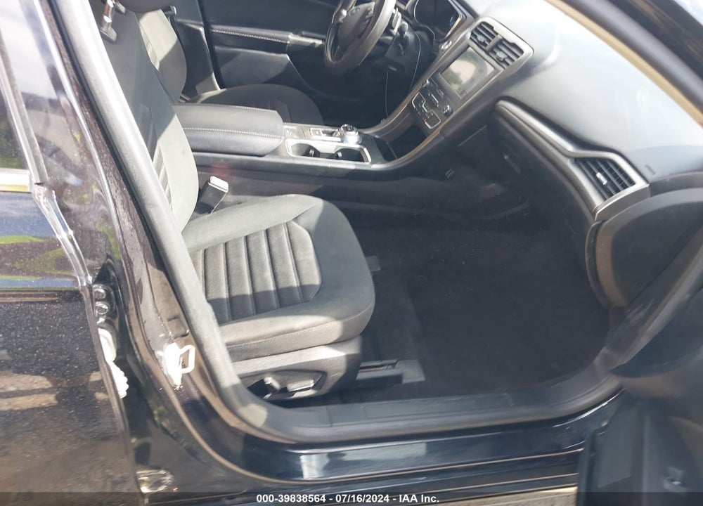 2019 FORD FUSION VIN: 3FA6P0HD9KR171688