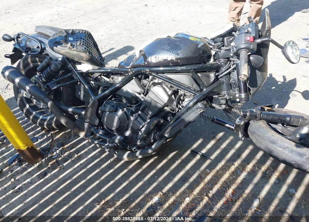 2022 HONDA CMX1100 A VIN: JH2SC8303NK100025