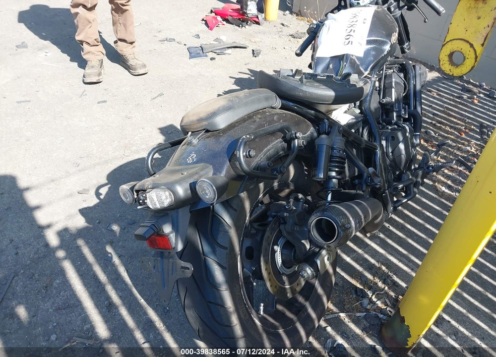 2022 HONDA CMX1100 A VIN: JH2SC8303NK100025