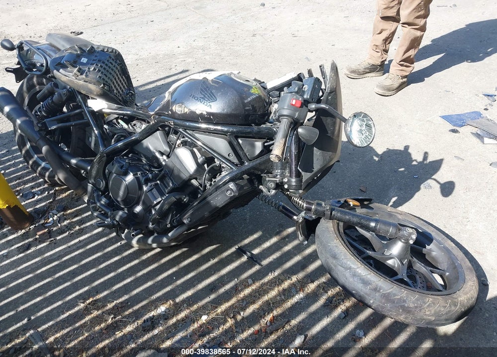2022 HONDA CMX1100 A VIN: JH2SC8303NK100025