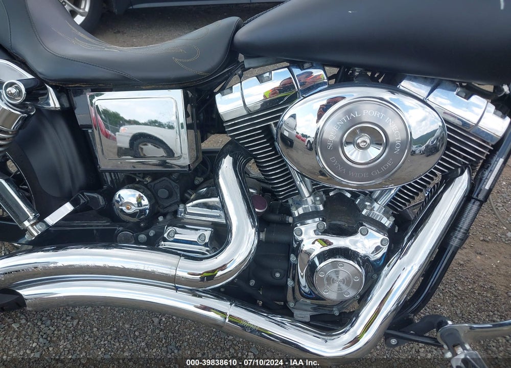 2005 HARLEY-DAVIDSON FXDWGI VIN: 1HD1GPW1X5K330344