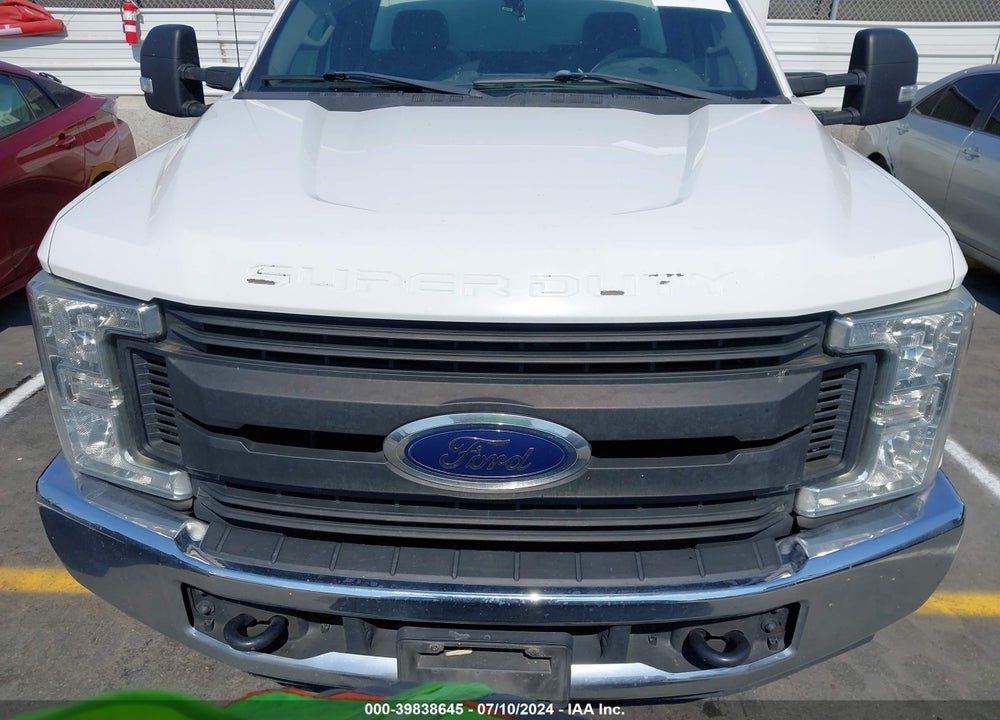 2017 FORD F-350 CHASSIS XL VIN: 1FDRF3G64HEB53749
