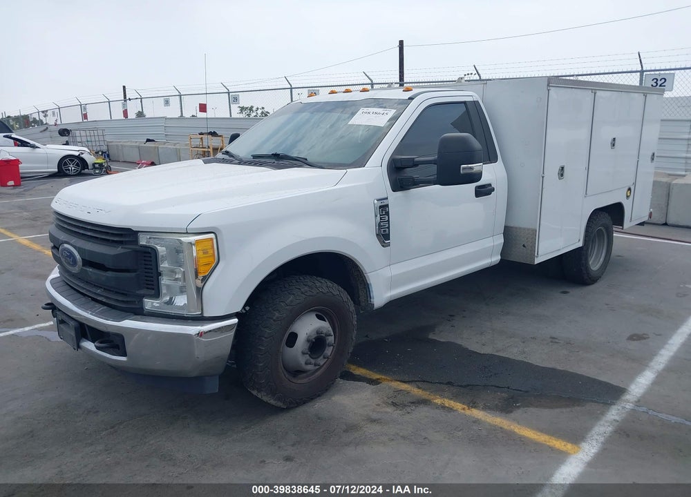 2017 FORD F-350 CHASSIS XL VIN: 1FDRF3G64HEB53749
