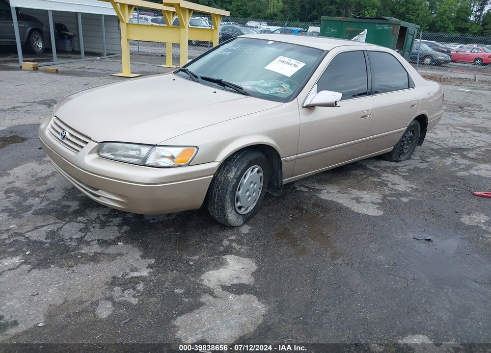 1999 TOYOTA CAMRY LE VIN: JT2BG28K4X0345220