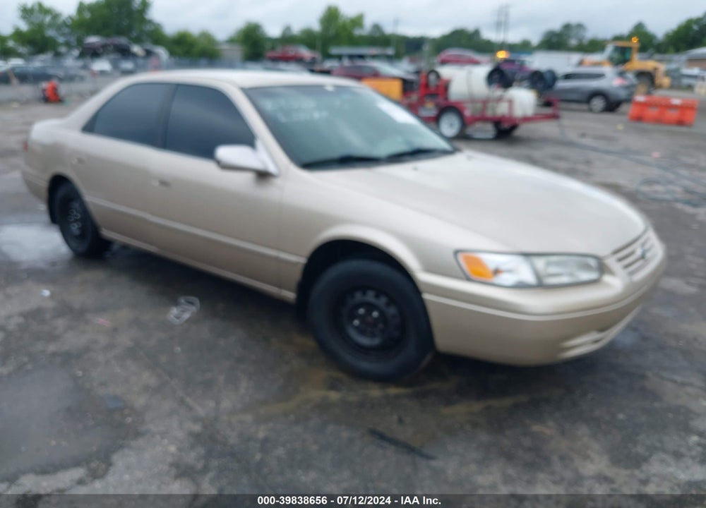 1999 TOYOTA CAMRY LE VIN: JT2BG28K4X0345220