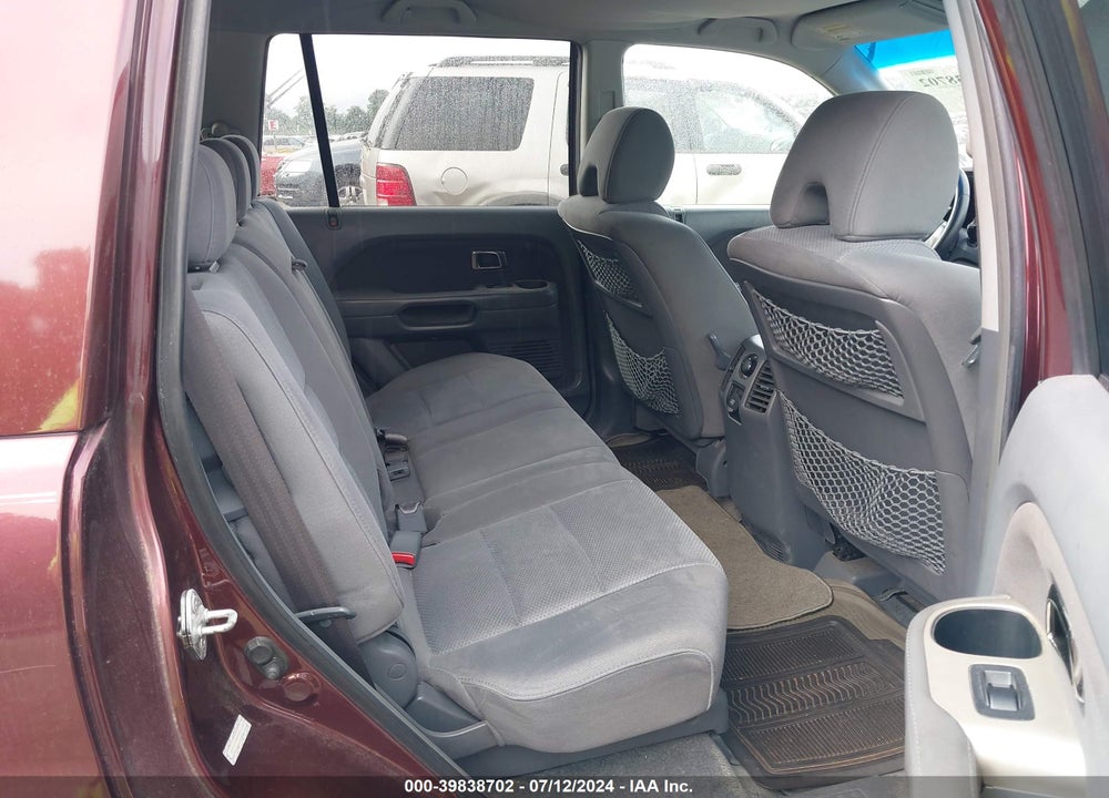 2007 HONDA PILOT EX VIN: 2HKYF18497H521164