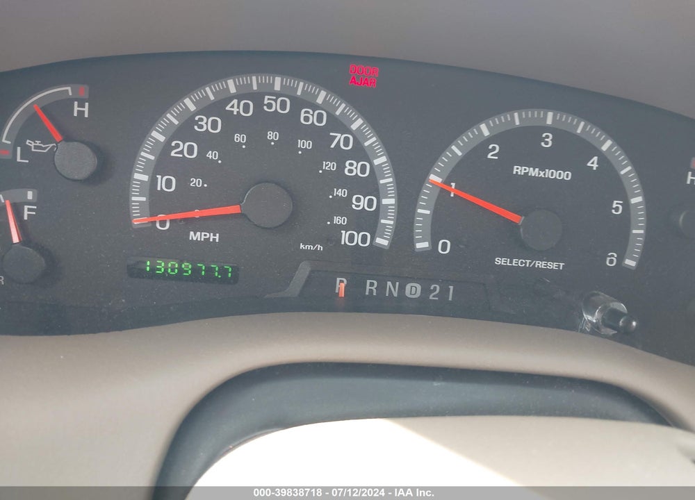 2001 FORD EXPEDITION XLT VIN: 1FMRU15W41LA84754