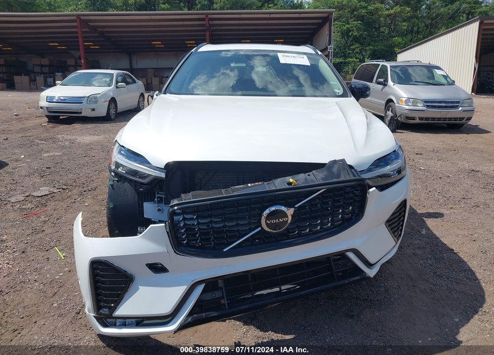 2024 VOLVO XC60 B5 PLUS DARK THEME VIN: YV4L12RL9R1775582