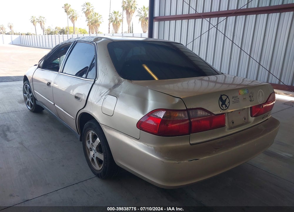 2000 HONDA ACCORD 2.3 SE VIN: JHMCG6691YC016573