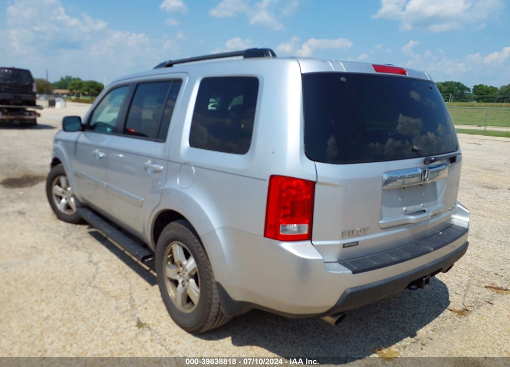 2010 HONDA PILOT EX-L VIN: 5FNYF4H57AB012044