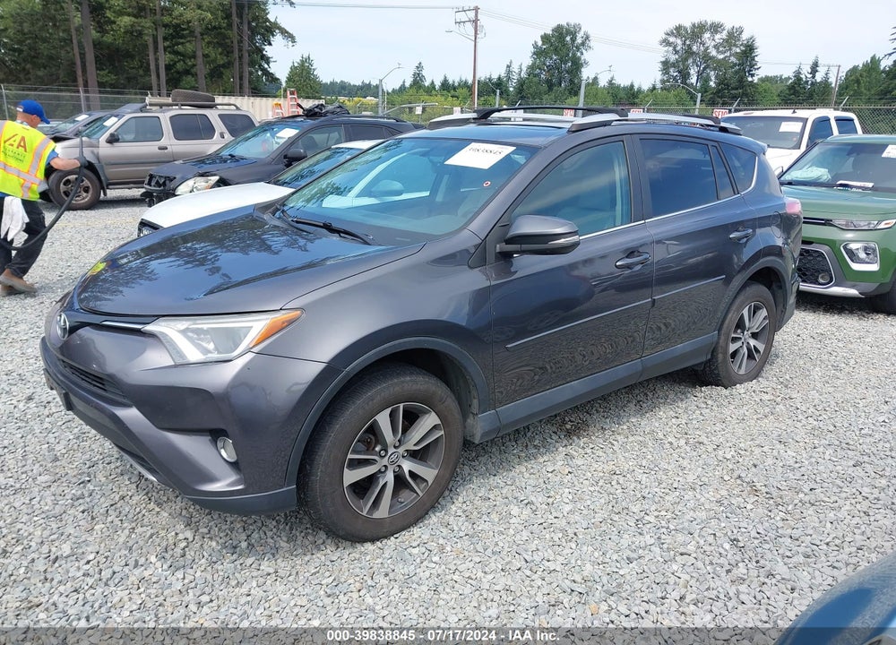 2016 TOYOTA RAV4 XLE VIN: 2T3RFREV1GW464631