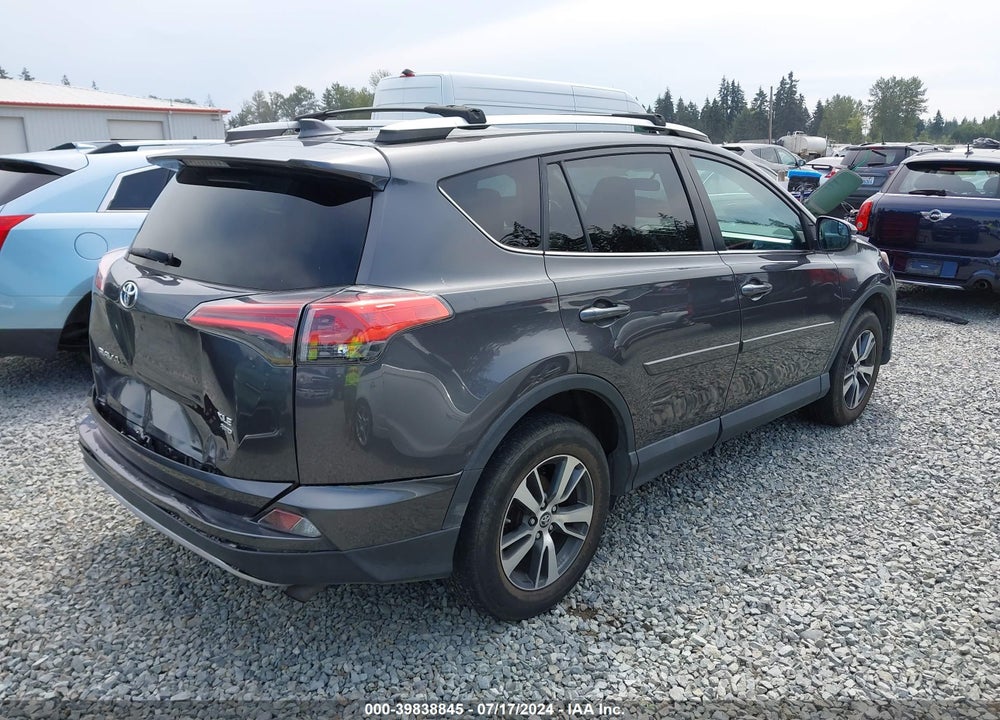 2016 TOYOTA RAV4 XLE VIN: 2T3RFREV1GW464631