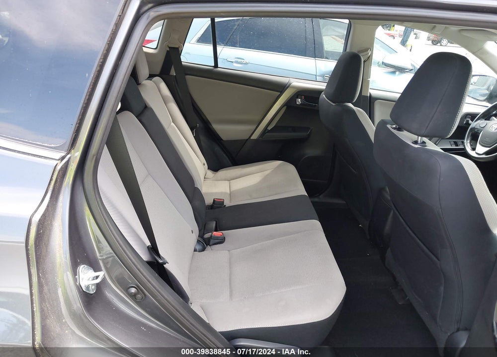 2016 TOYOTA RAV4 XLE VIN: 2T3RFREV1GW464631