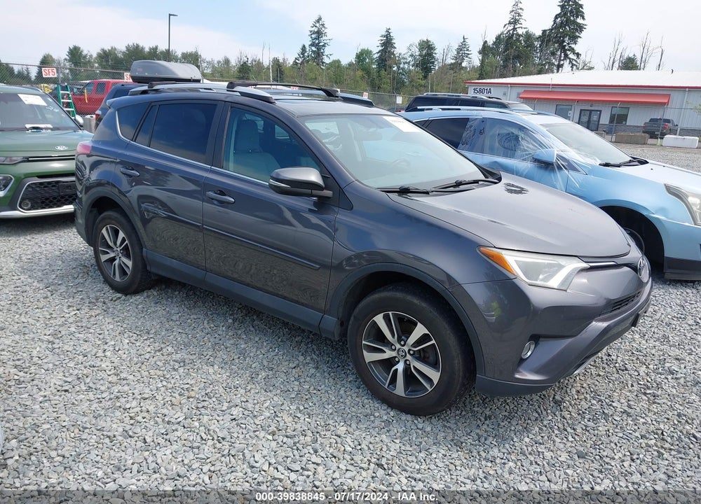 2016 TOYOTA RAV4 XLE VIN: 2T3RFREV1GW464631
