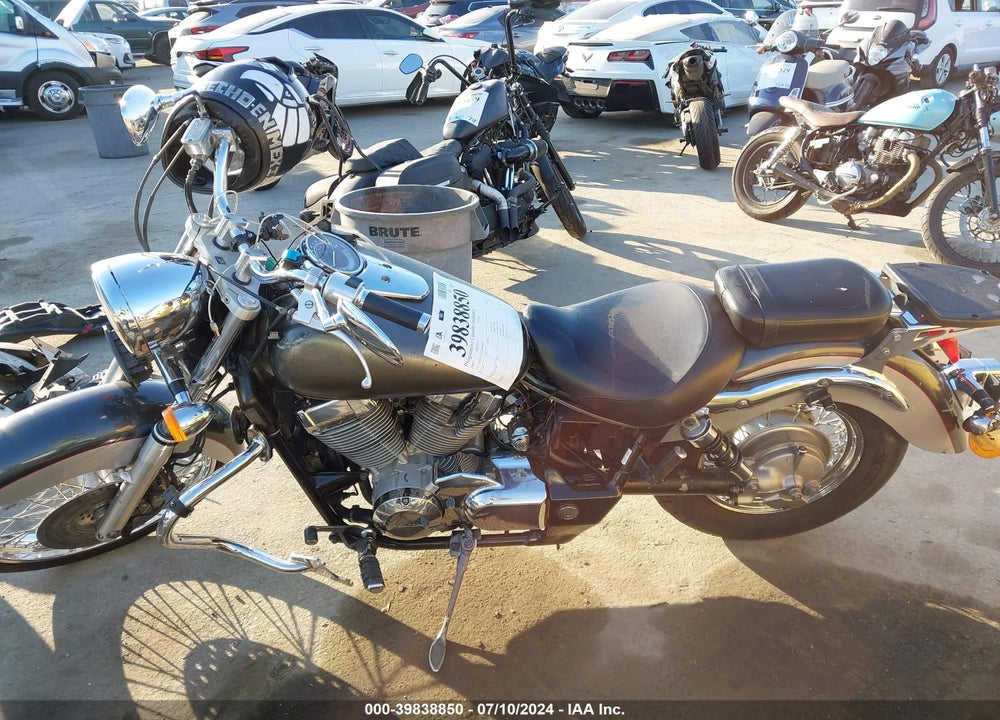 2007 HONDA VT750 C2F VIN: JH2RC53527M000451