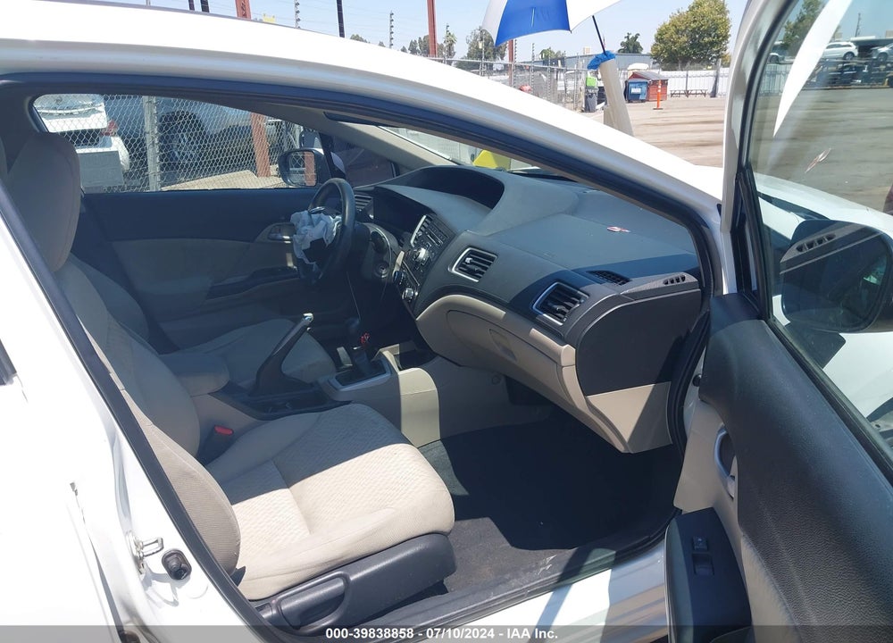 2014 HONDA CIVIC LX VIN: 19XFB2E52EE078637