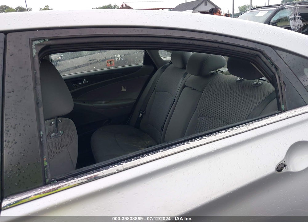 2013 HYUNDAI SONATA GLS VIN: 5NPEB4AC9DH754605