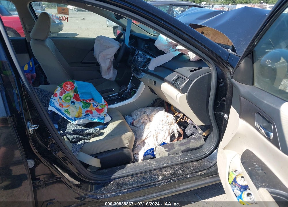 2015 HONDA ACCORD LX VIN: 1HGCR2F30FA002075