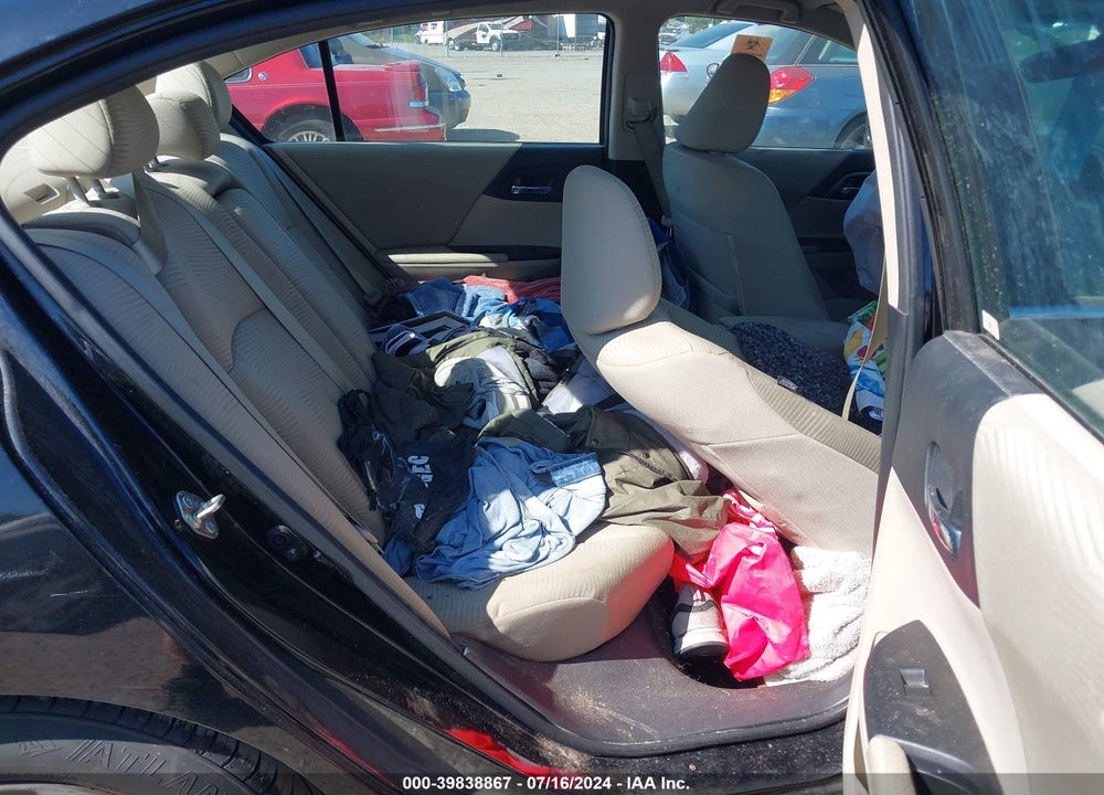 2015 HONDA ACCORD LX VIN: 1HGCR2F30FA002075