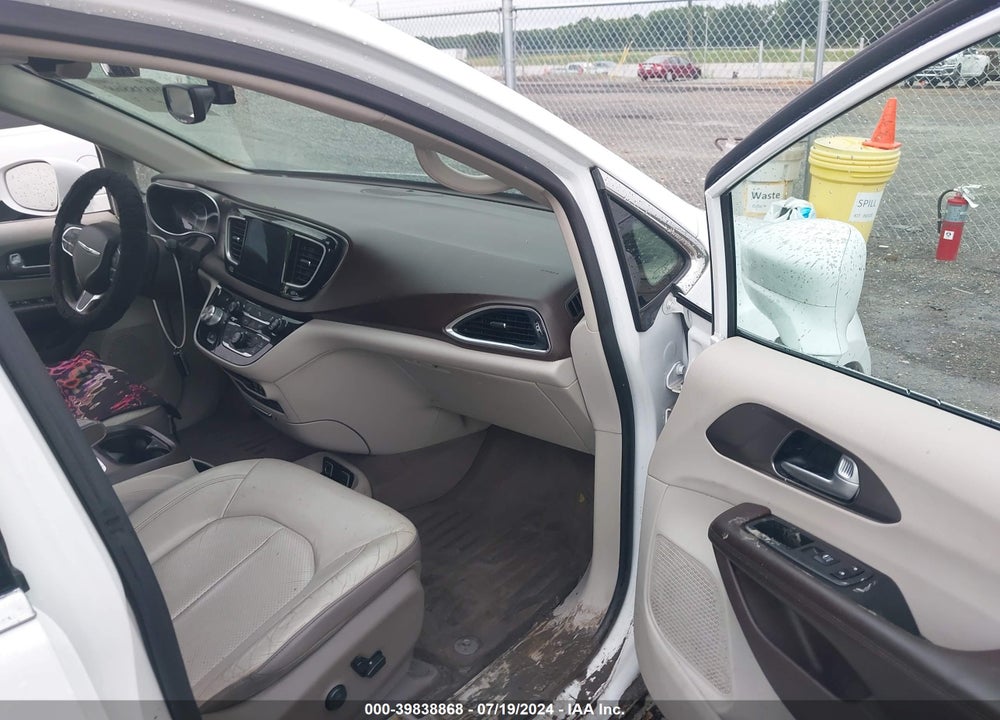2018 CHRYSLER PACIFICA TOURING L PLUS VIN: 2C4RC1EG4JR111507