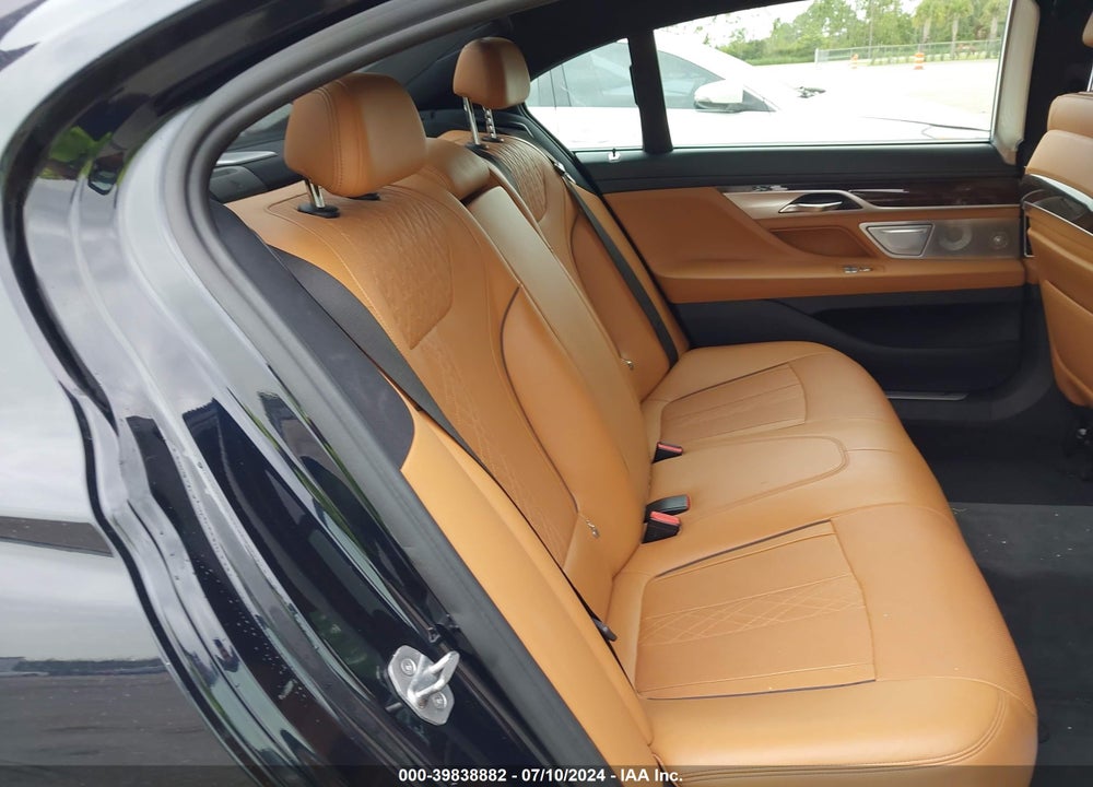 2018 BMW ALPINA B7 XDRIVE VIN: WBA7F2C52JG424365