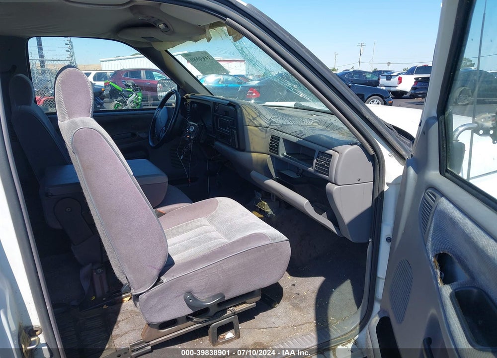 1996 DODGE RAM 1500 VIN: 3B7HC13Y1TM116195
