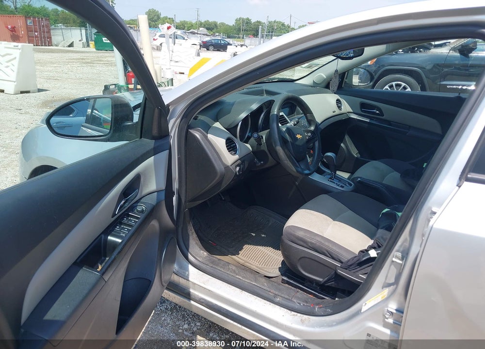2014 CHEVROLET CRUZE LS AUTO VIN: 1G1PA5SH8E7197082