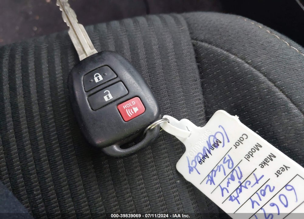 2014 TOYOTA RAV4 XLE VIN: JTMRFREV9ED071762