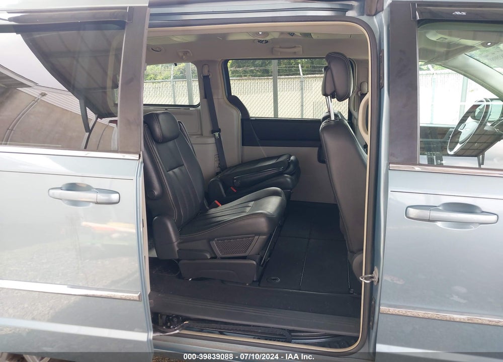 2010 CHRYSLER TOWN & COUNTRY TOURING PLUS VIN: 2A4RR8D16AR495675