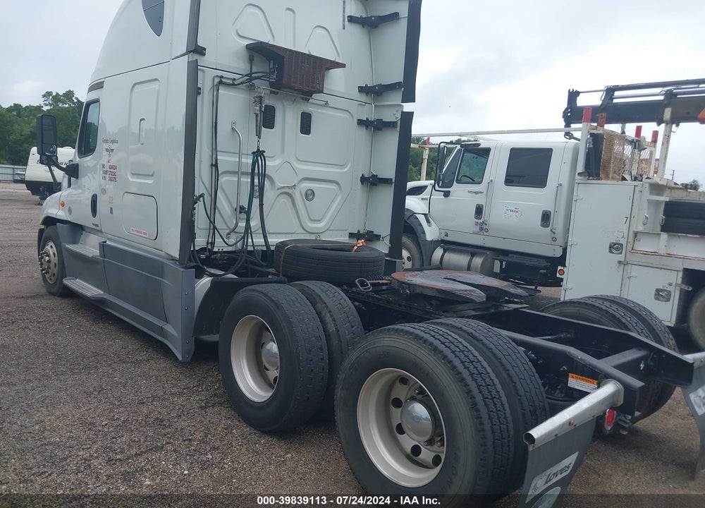 2016 FREIGHTLINER CASCADIA 125 VIN: 3AKJGLD51GSHC0225