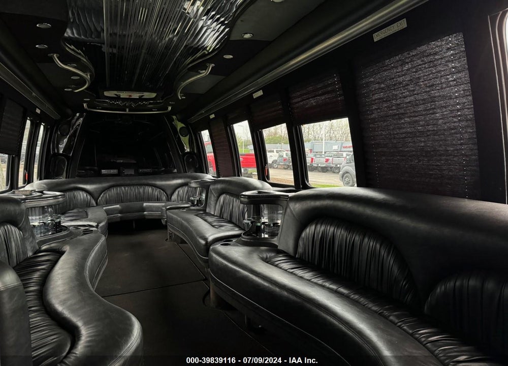 2007 FORD F-550 SUPER DUTY LIMO BUS VIN: 1FDAF56P67EB27848