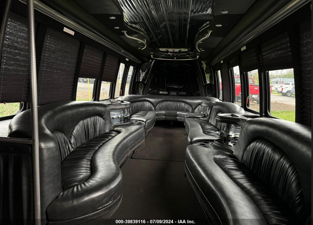 2007 FORD F-550 SUPER DUTY LIMO BUS VIN: 1FDAF56P67EB27848