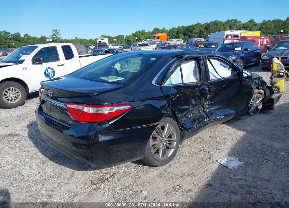 2015 TOYOTA CAMRY SE VIN: 4T1BF1FK4FU001722
