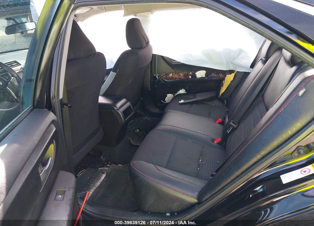 2015 TOYOTA CAMRY SE VIN: 4T1BF1FK4FU001722