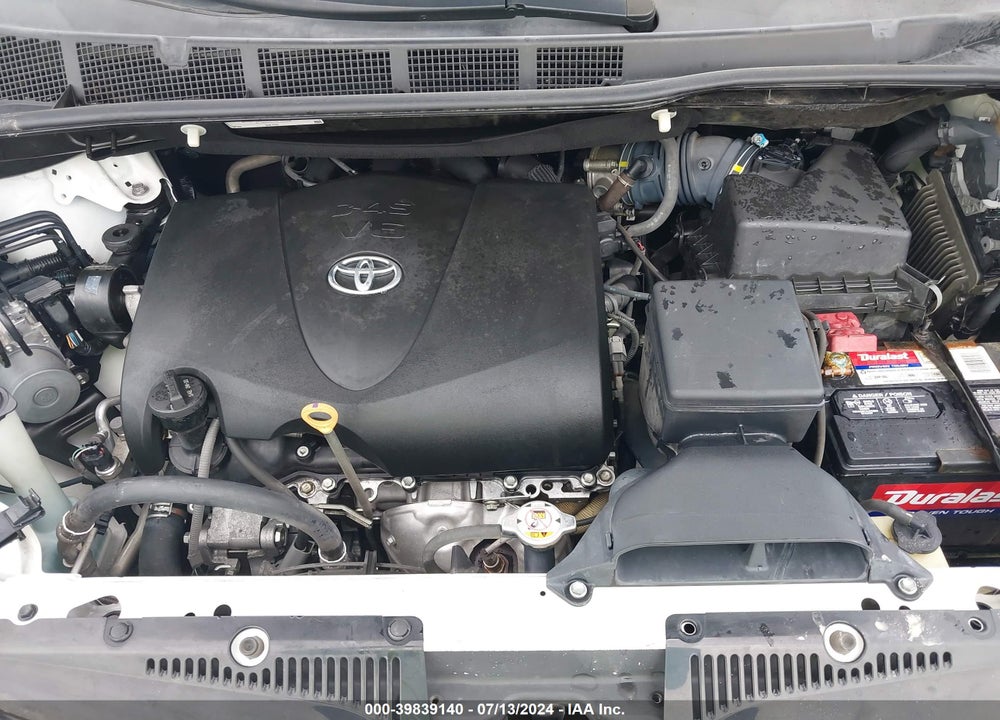 2017 TOYOTA SIENNA SE 8 PASSENGER VIN: 5TDXZ3DC8HS827960
