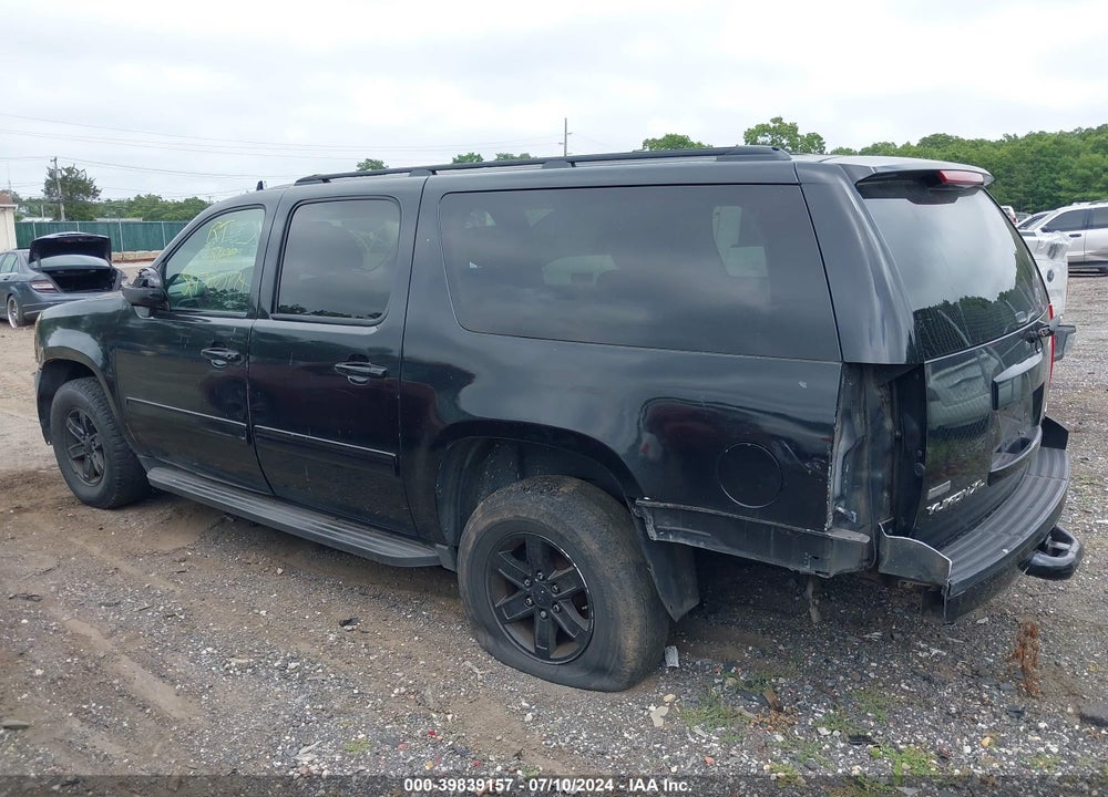 2011 GMC YUKON XL 1500 SLE VIN: 1GKS2HE3XBR211357