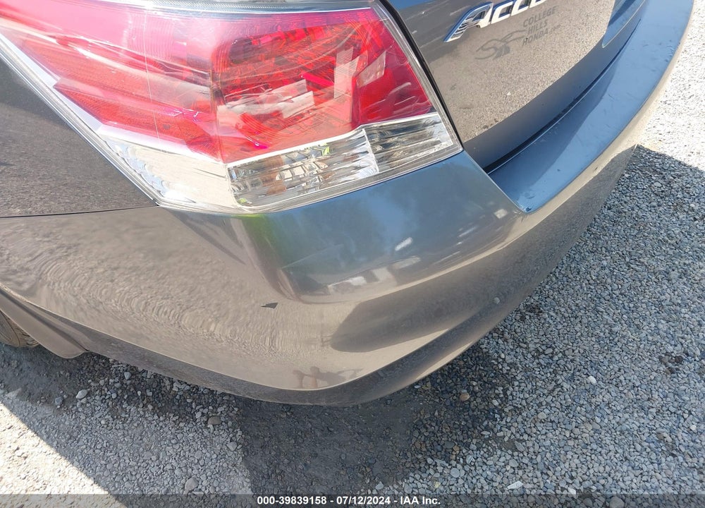 2010 HONDA ACCORD 2.4 LX VIN: 1HGCP2F33AA120622