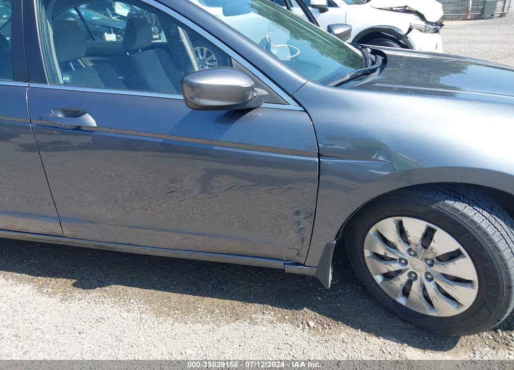 2010 HONDA ACCORD 2.4 LX VIN: 1HGCP2F33AA120622