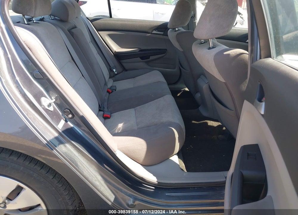 2010 HONDA ACCORD 2.4 LX VIN: 1HGCP2F33AA120622