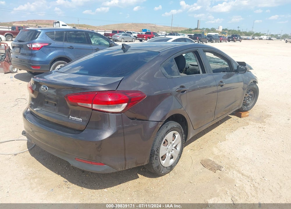 2017 KIA FORTE LX VIN: 3KPFL4A73HE013302