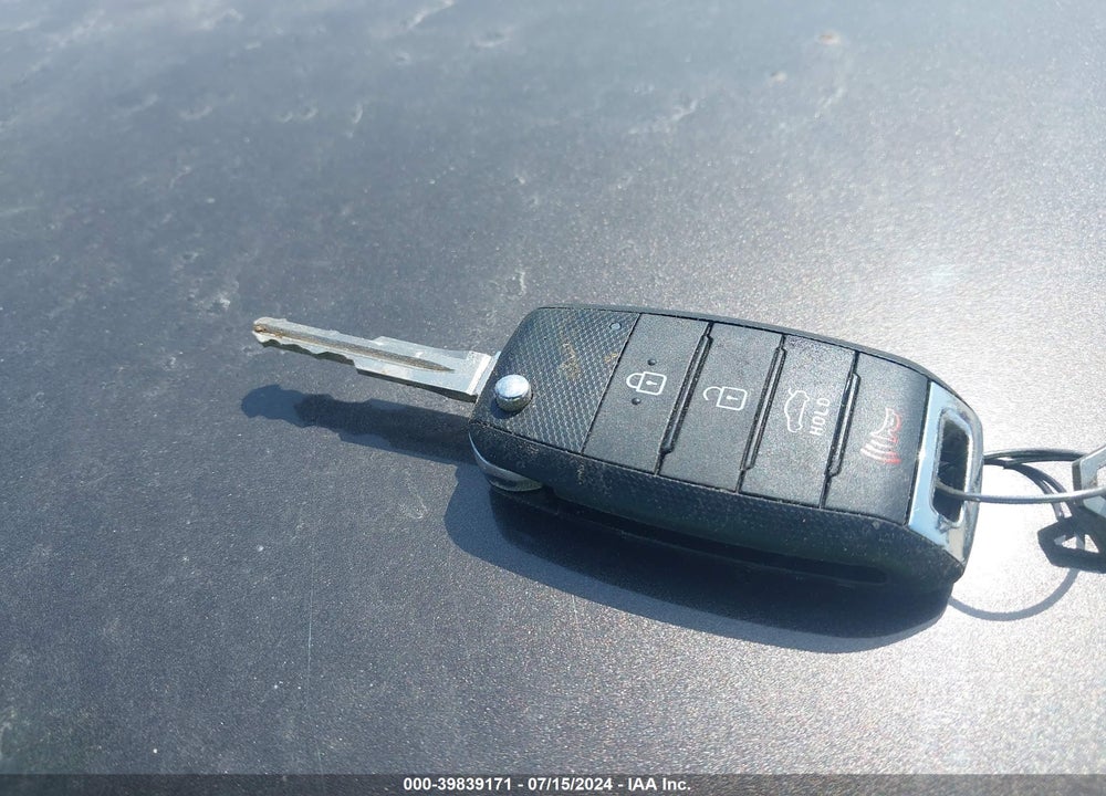 2017 KIA FORTE LX VIN: 3KPFL4A73HE013302