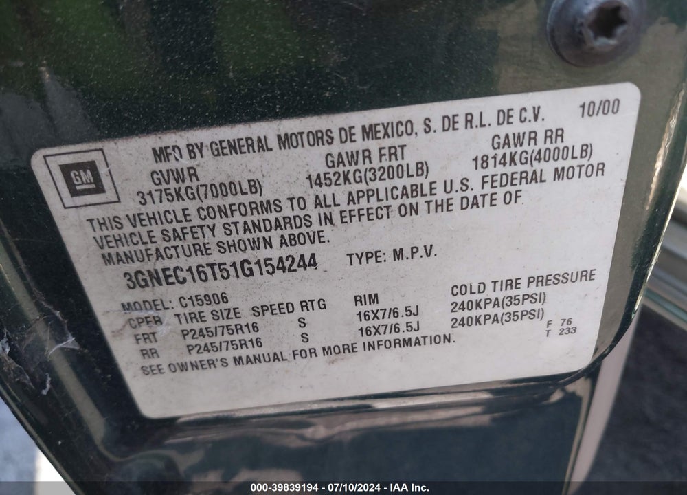 2001 CHEVROLET SUBURBAN 1500 LS VIN: 3GNEC16T51G154244