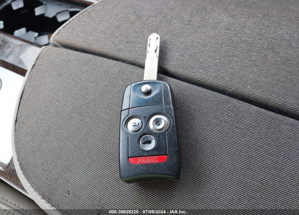 2011 ACURA MDX TECHNOLOGY PACKAGE VIN: 2HNYD2H69BH528415
